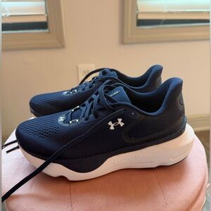 Under Armour Navy Tennis Shoe